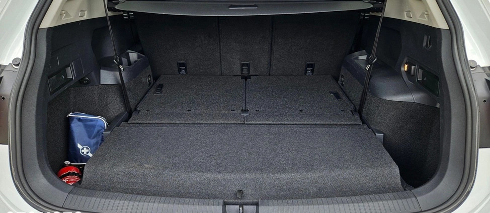 Volkswagen Tiguan Allspace cena 104900 przebieg: 145000, rok produkcji 2017 z Tarnów małe 667